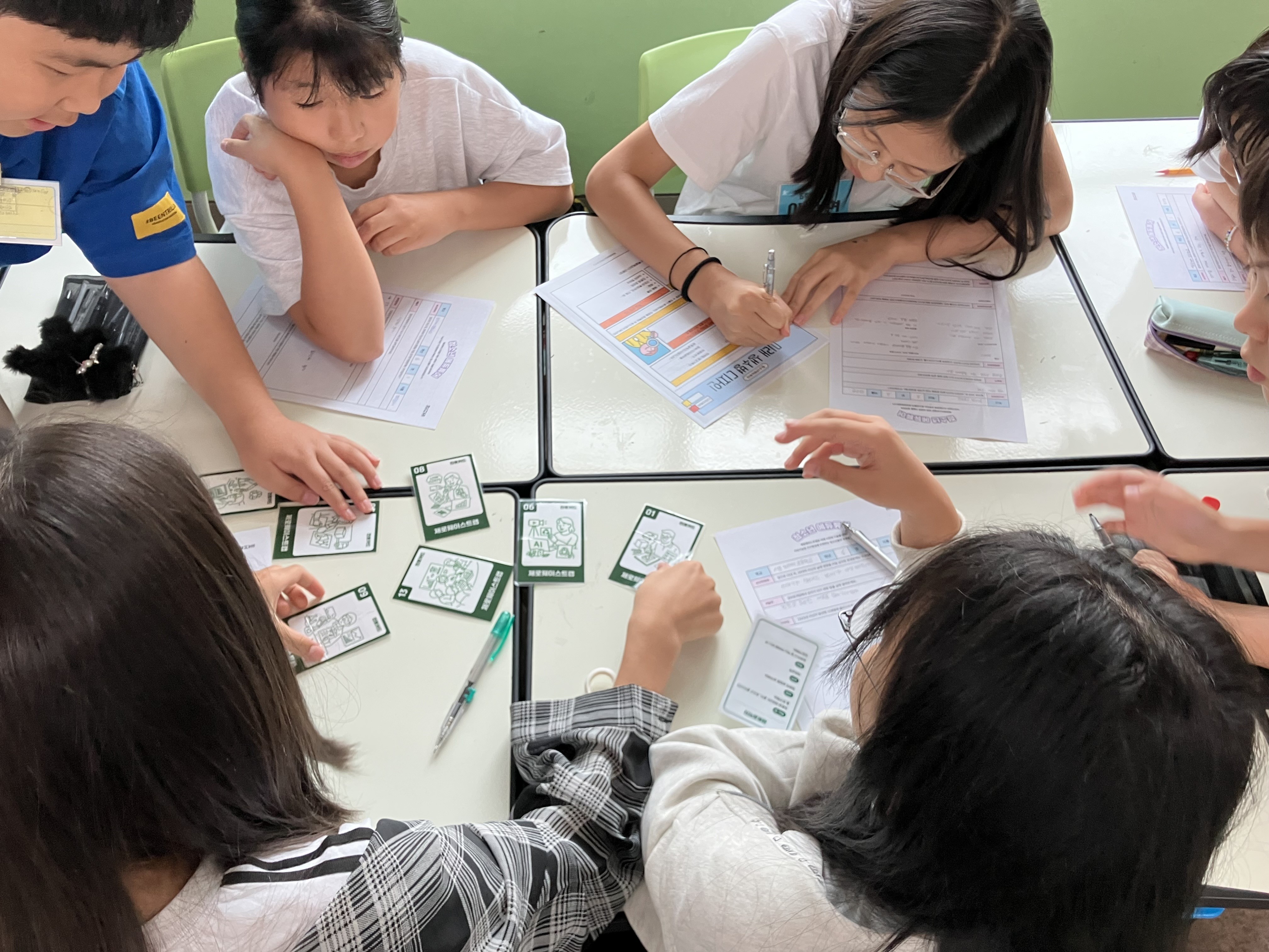 2025 애뉴얼리포트 사진_청소년 에듀투어 004.jpg